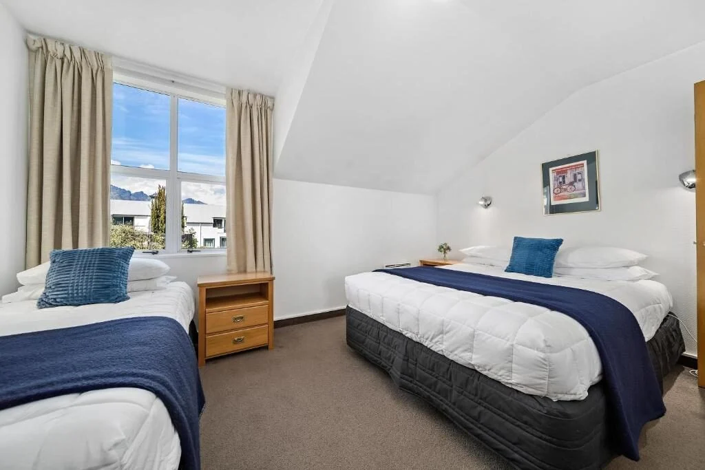 One Bedroom Mountain View Apartment - photo 3