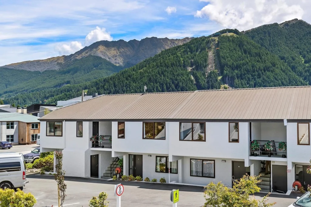 One Bedroom Mountain View Apartment - photo 7